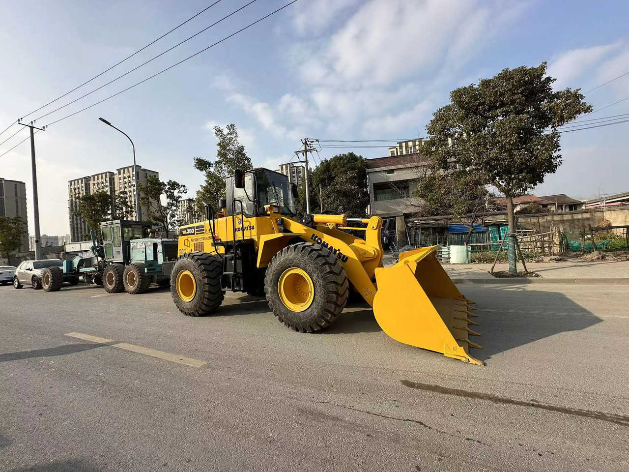 Wheel loader KOMATSU WA380