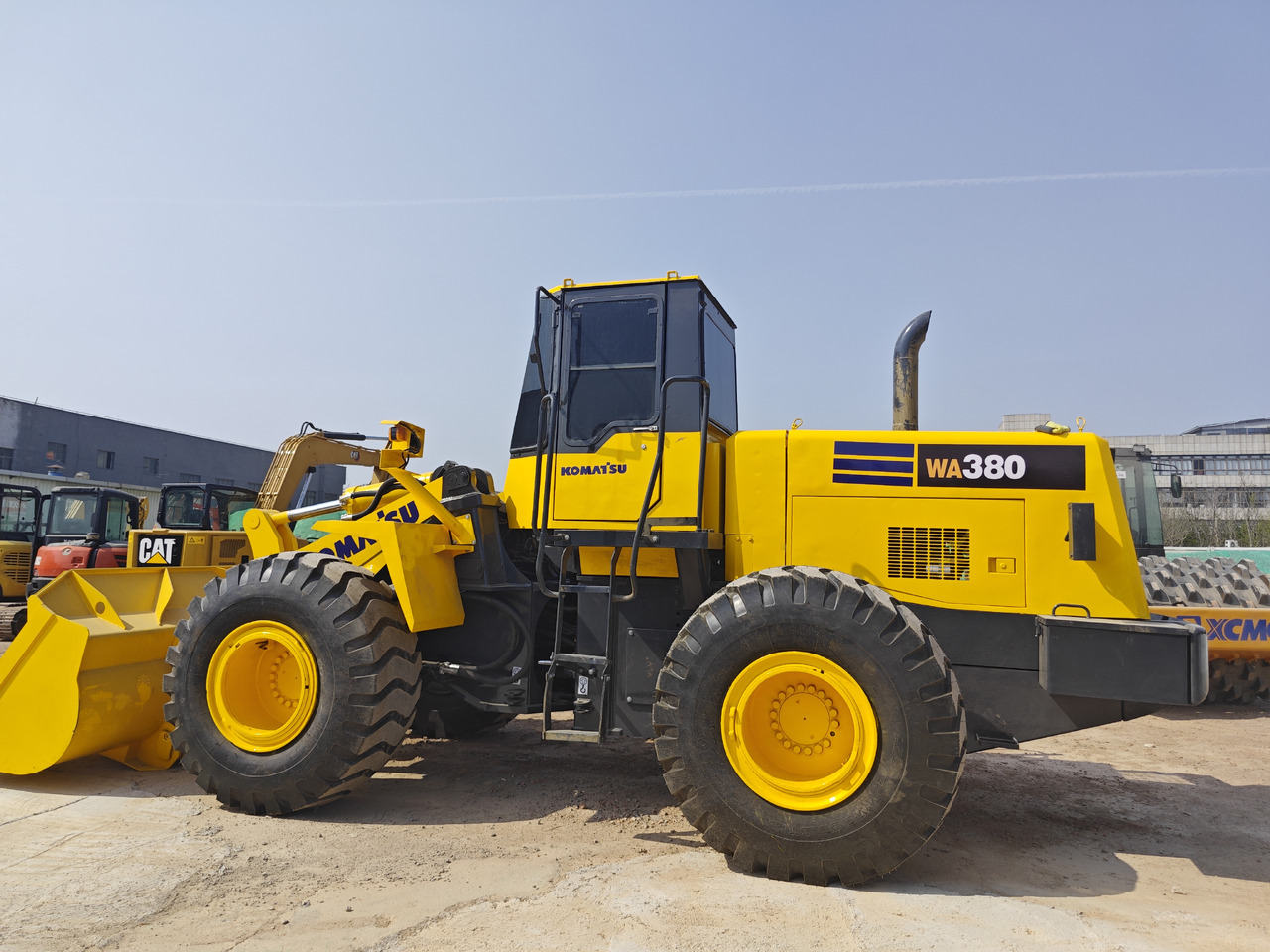 Wheel loader KOMATSU WA380