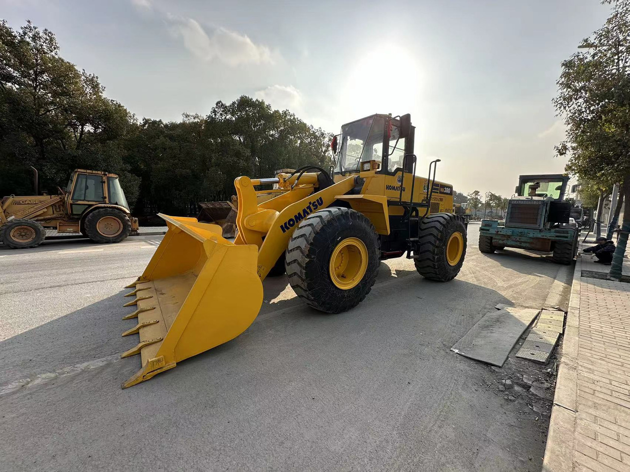 Wheel loader KOMATSU WA380-3