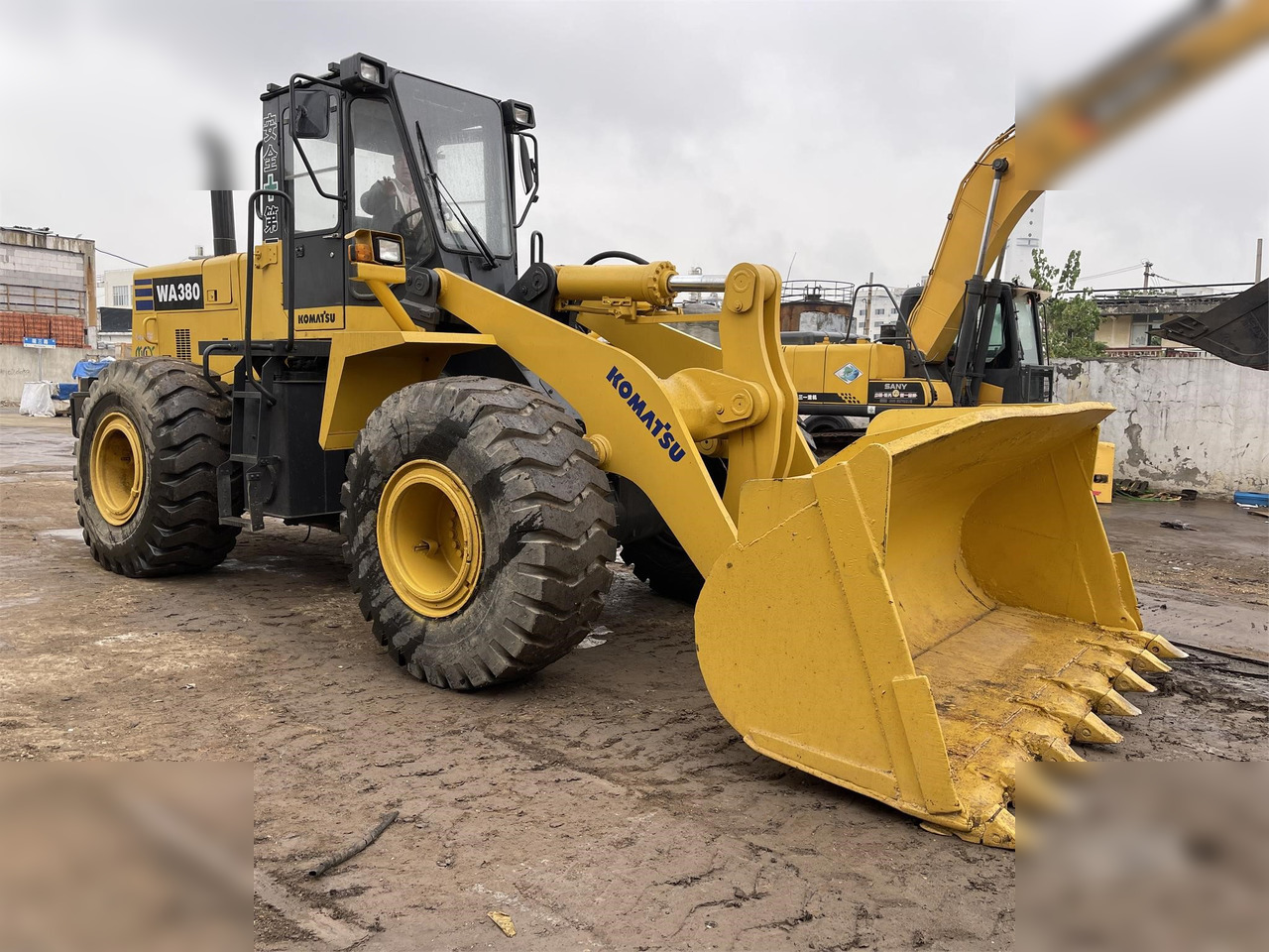 Wheel loader KOMATSU WA380-3