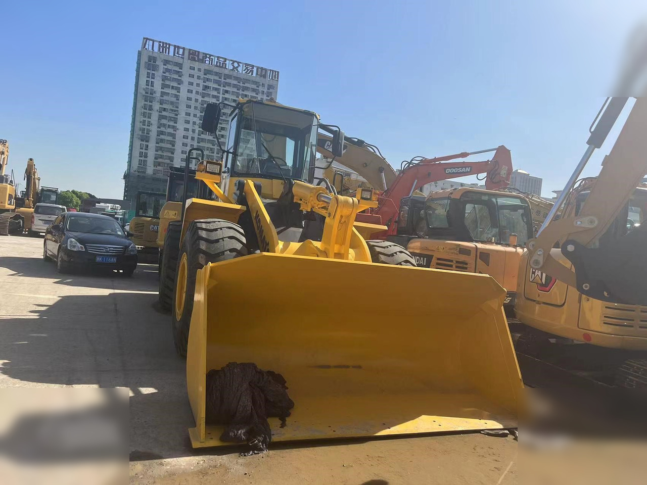 Wheel loader KOMATSU WA380-3