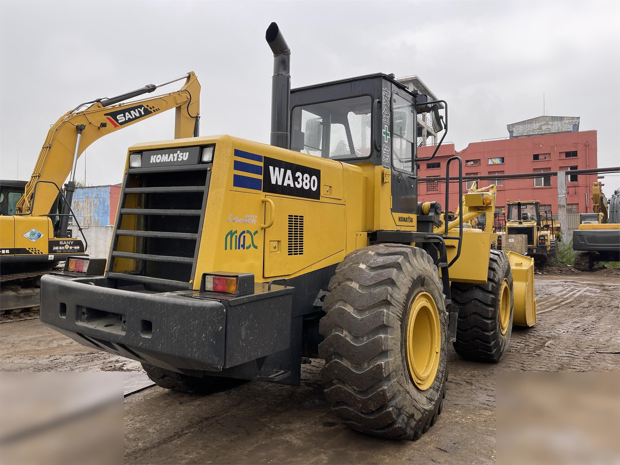 Wheel loader KOMATSU WA380-3