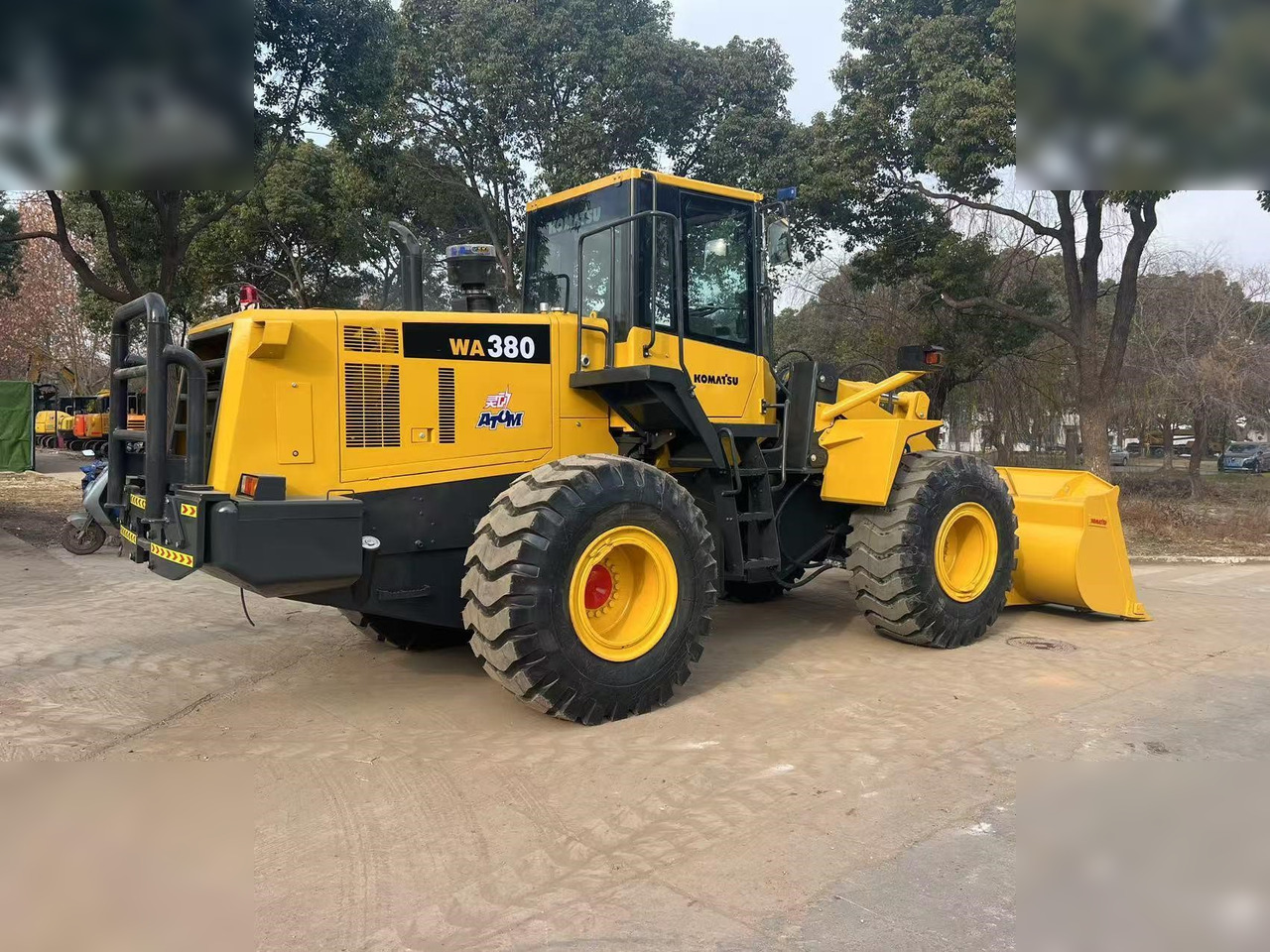 Wheel loader KOMATSU WA380-6