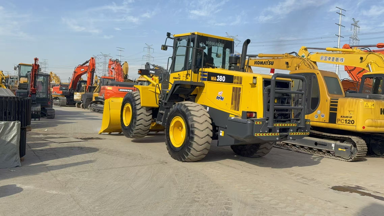 Wheel loader KOMATSU WA380-6