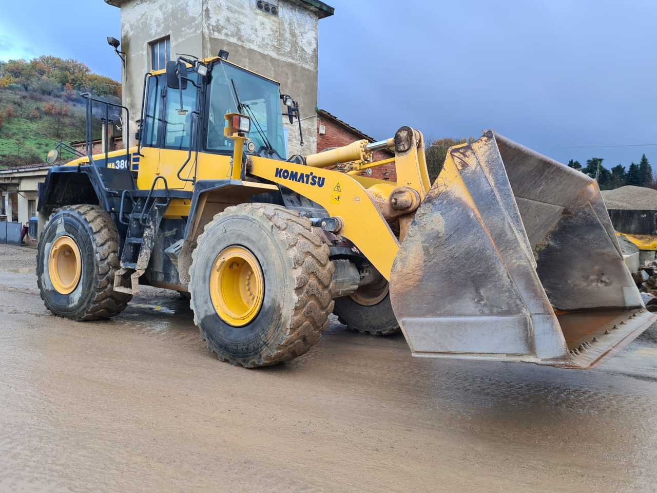 Wheel loader KOMATSU WA380.6