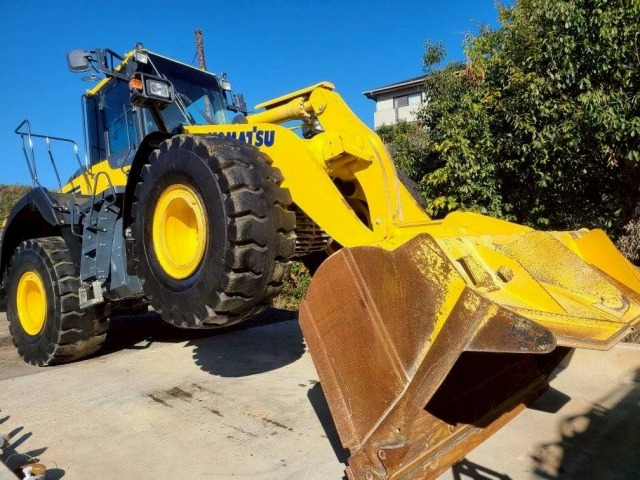 Wheel loader KOMATSU WA380-8