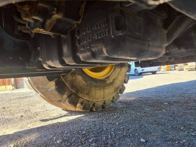 Wheel loader KOMATSU WA380-8