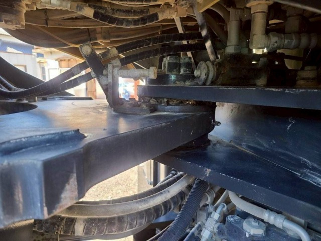 Wheel loader KOMATSU WA380-8