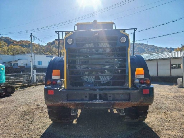 Wheel loader KOMATSU WA380-8