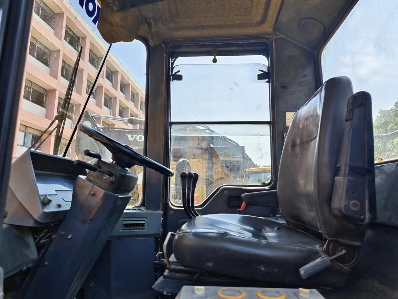 Wheel loader KOMATSU WA470-3