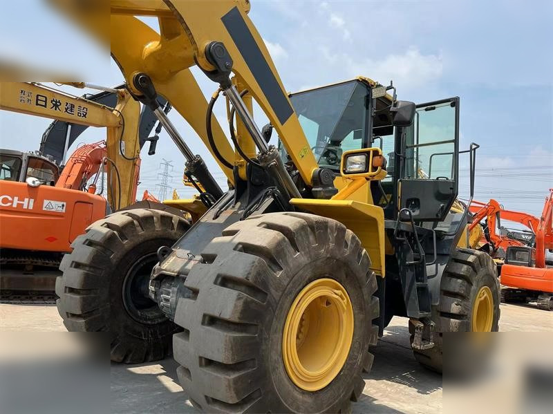 Wheel loader KOMATSU WA470-6