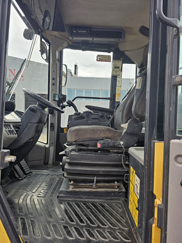 Wheel loader KOMATSU WA470-7