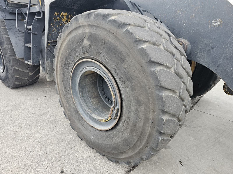 Wheel loader KOMATSU WA470-7