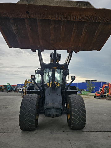 Wheel loader KOMATSU WA470-7