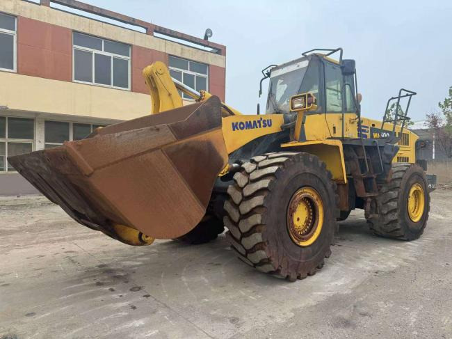 Wheel loader KOMATSU WA500