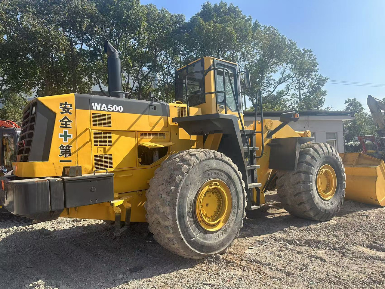 Wheel loader KOMATSU WA500-3