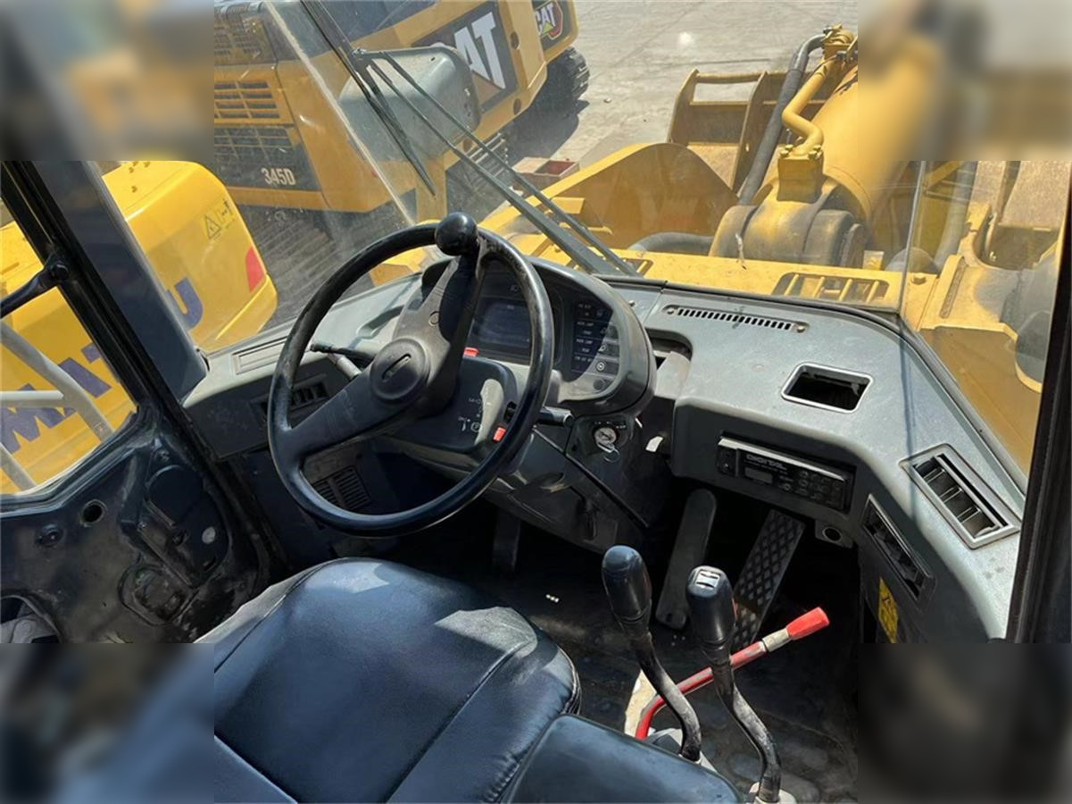 Wheel loader KOMATSU WA600-3