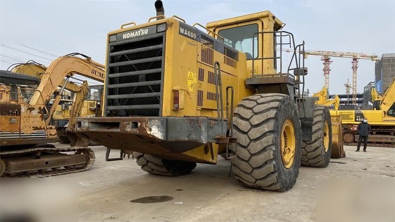 Wheel loader KOMATSU WA600-3