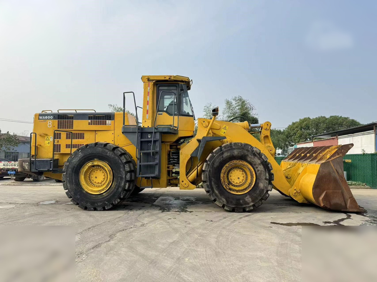 Wheel loader KOMATSU WA600-3
