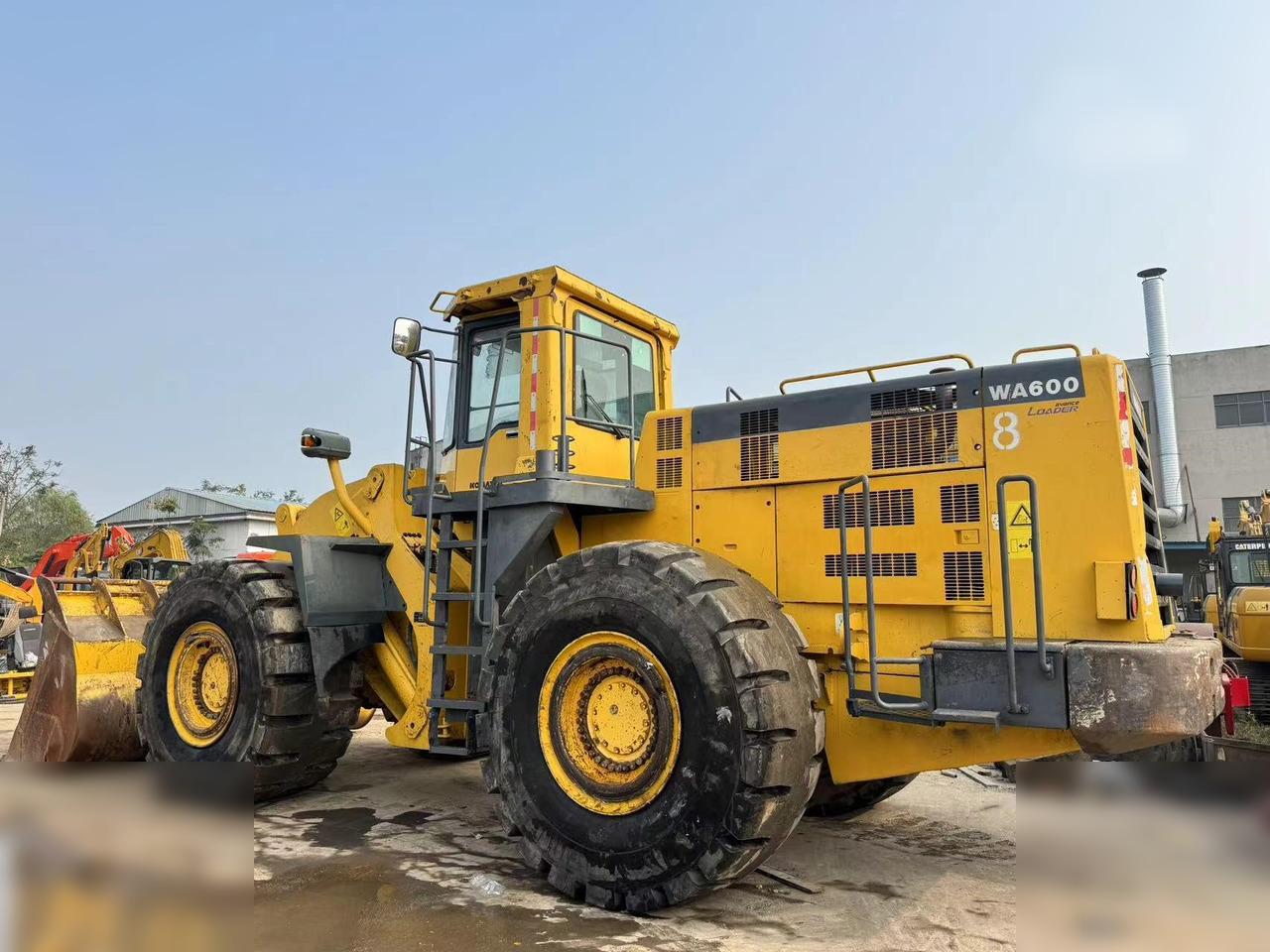 Wheel loader KOMATSU WA600-3