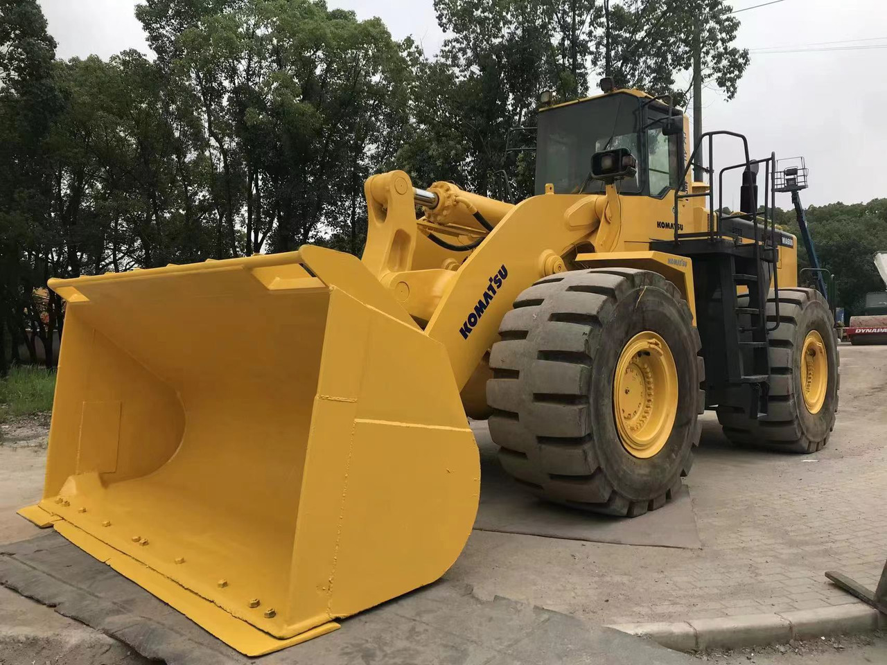Wheel loader KOMATSU WA600-6
