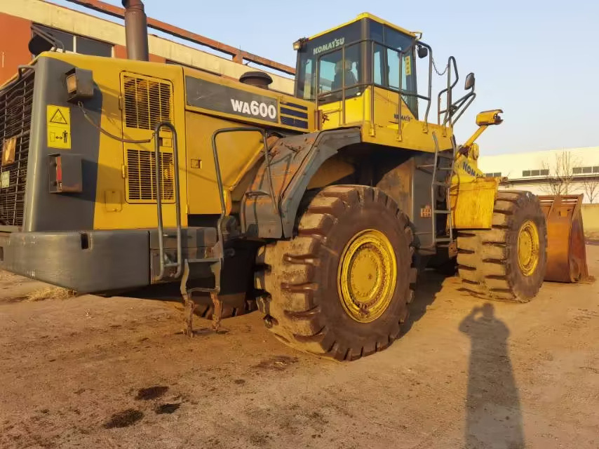 Wheel loader KOMATSU WA600-6