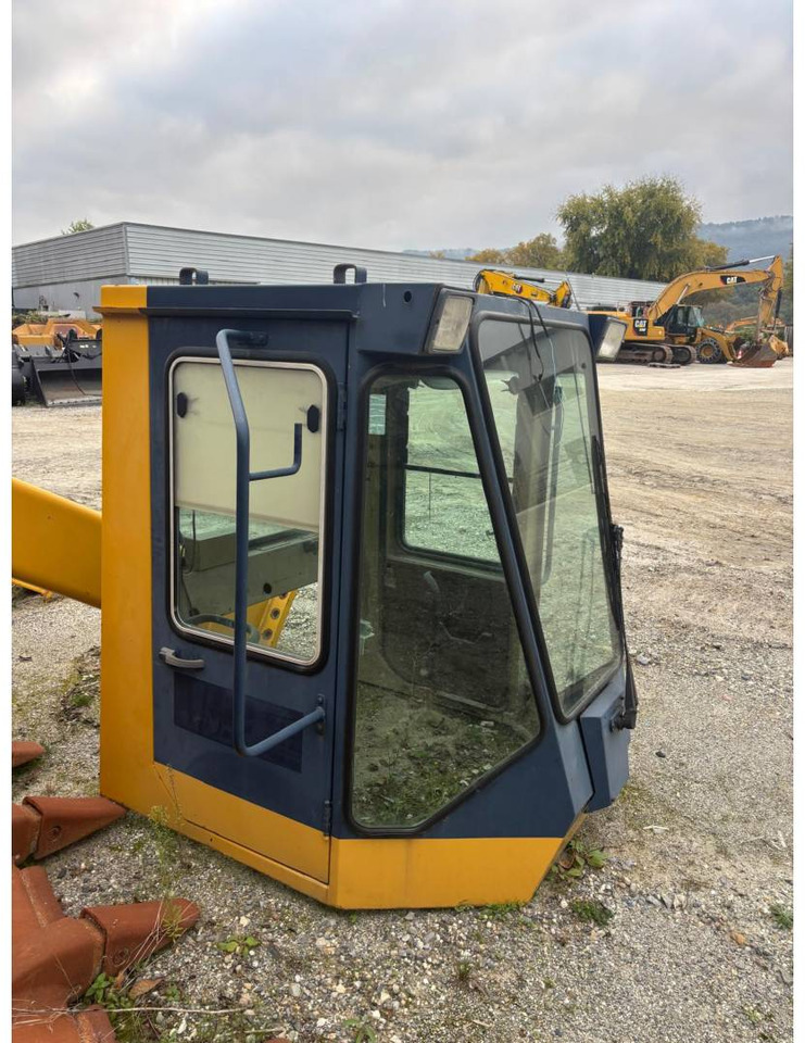 Wheel loader KOMATSU WA700