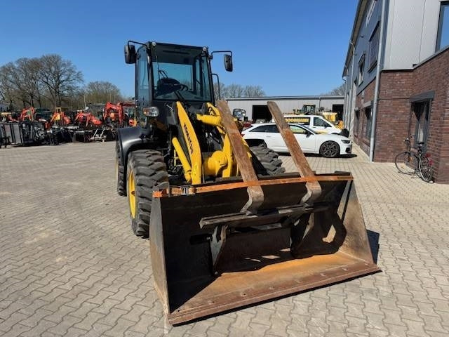 Wheel loader KOMATSU WA 100M