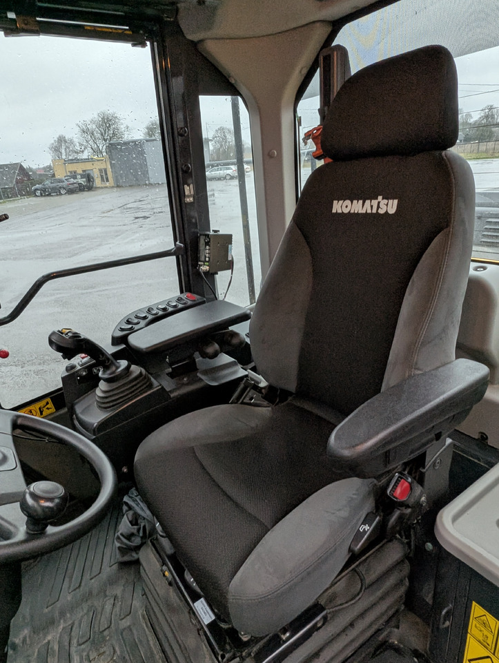 Wheel loader KOMATSU WA 380-8E0