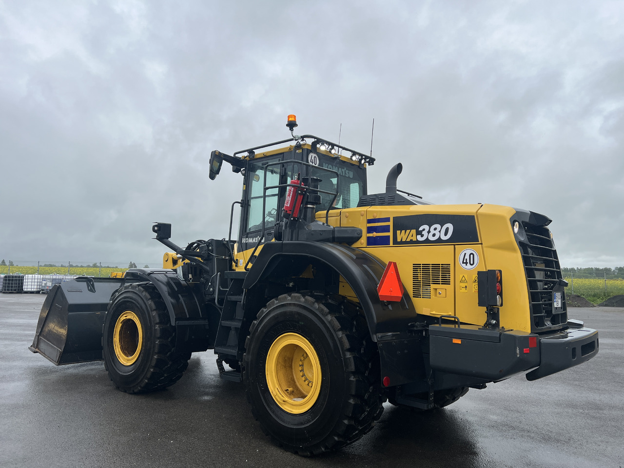 Wheel loader KOMATSU WA 380-8E0