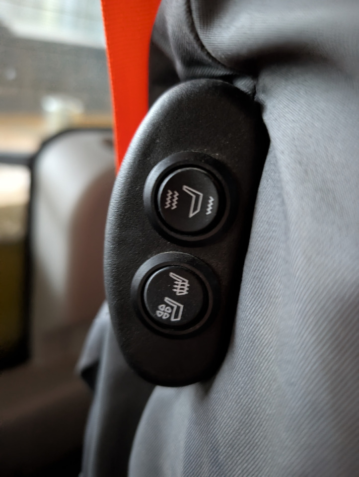 Wheel loader KOMATSU WA 380-8E0