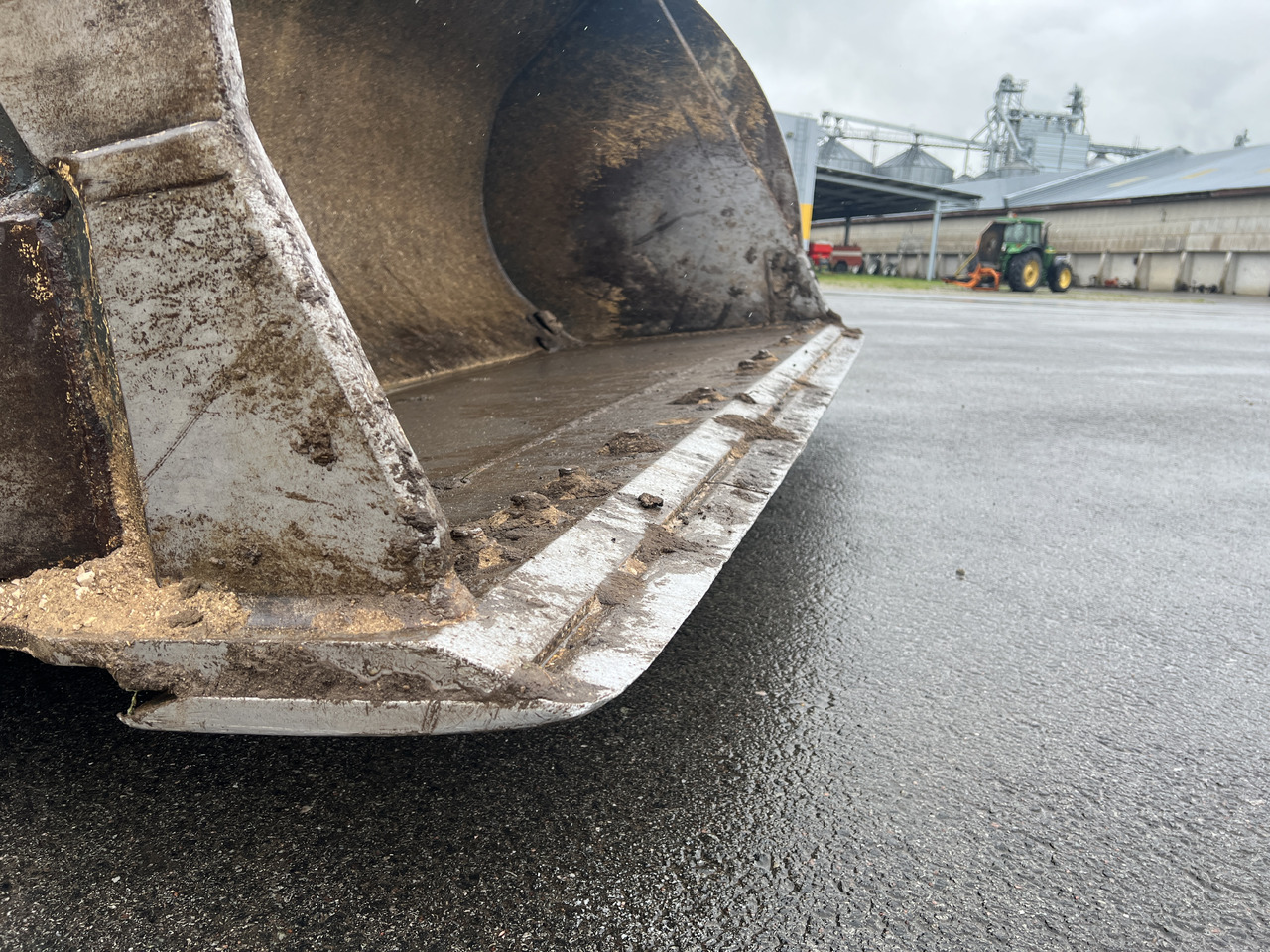 Wheel loader KOMATSU WA 380-8E0