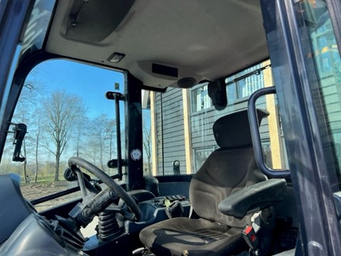 Wheel loader KUBOTA R082