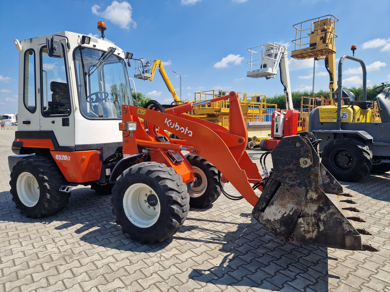 Wheel loader KUBOTA R520N