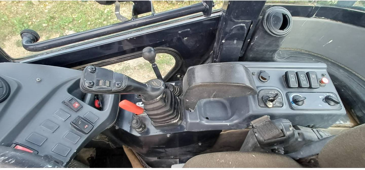 Wheel loader KUBOTA TRACTOR CORPORATION R065