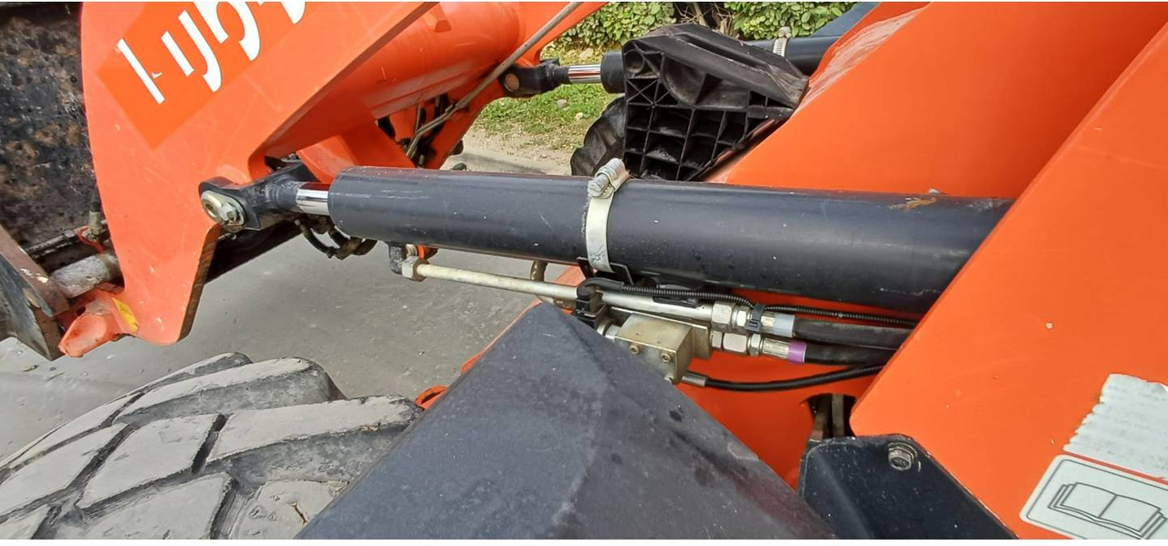 Wheel loader KUBOTA TRACTOR CORPORATION R065