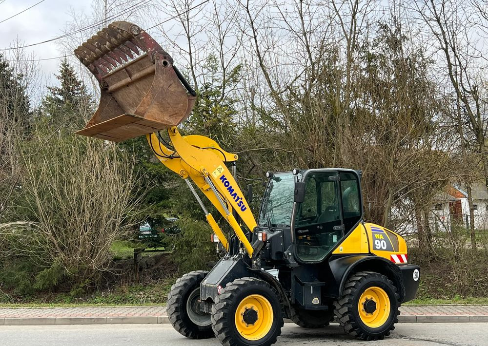 Wheel loader Komatsu Ładowarka KOMATSU WA 90 STAN IDEALNY
