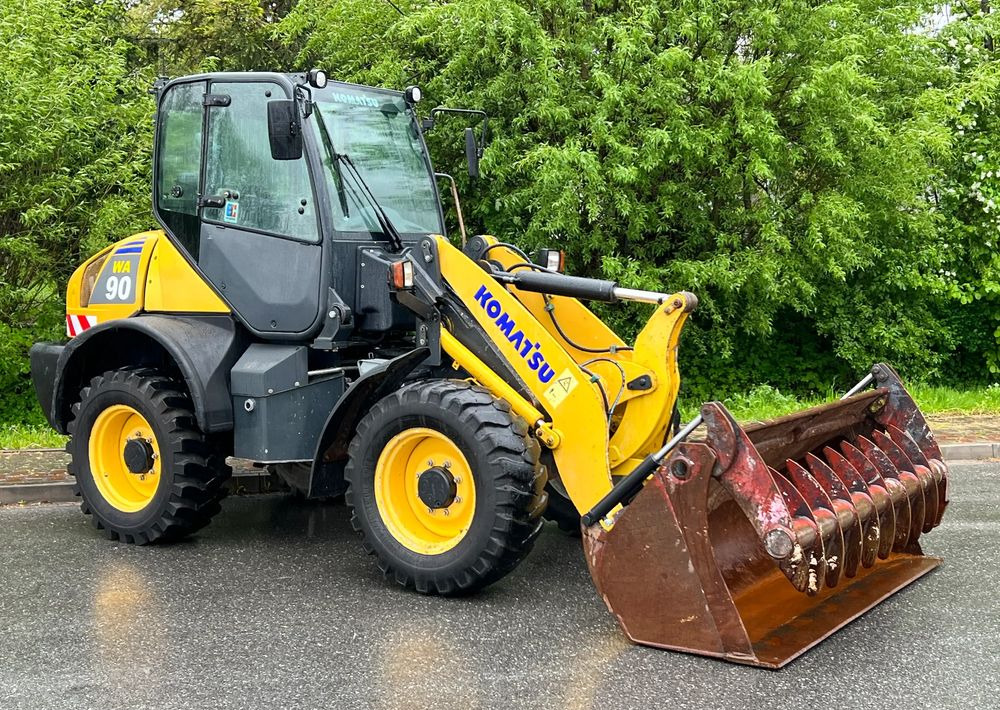 Wheel loader Komatsu Ładowarka KOMATSU WA 90 STAN IDEALNY