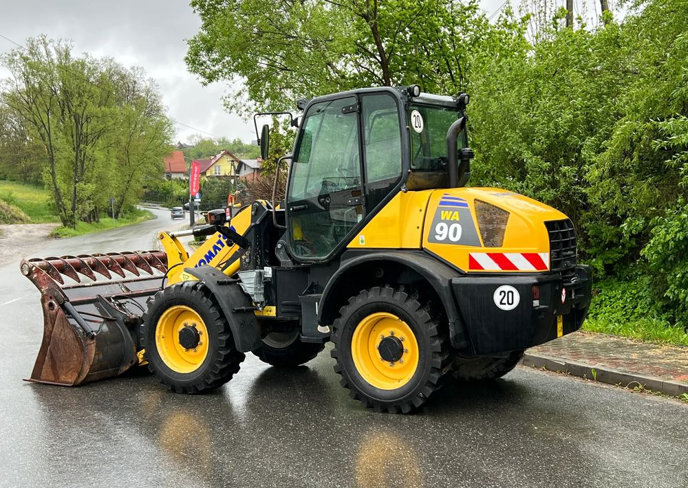 Wheel loader Komatsu Ładowarka KOMATSU WA 90 STAN IDEALNY