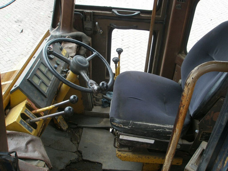 Wheel loader Komatsu W40-2