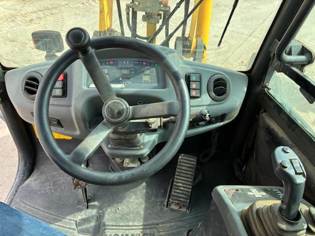 Wheel loader Komatsu WA100M6