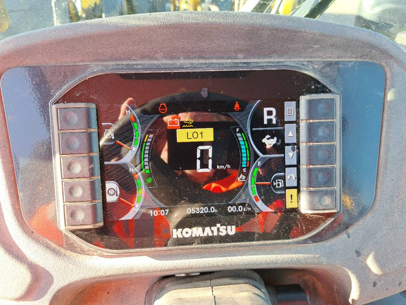 Wheel loader Komatsu WA100-8E0