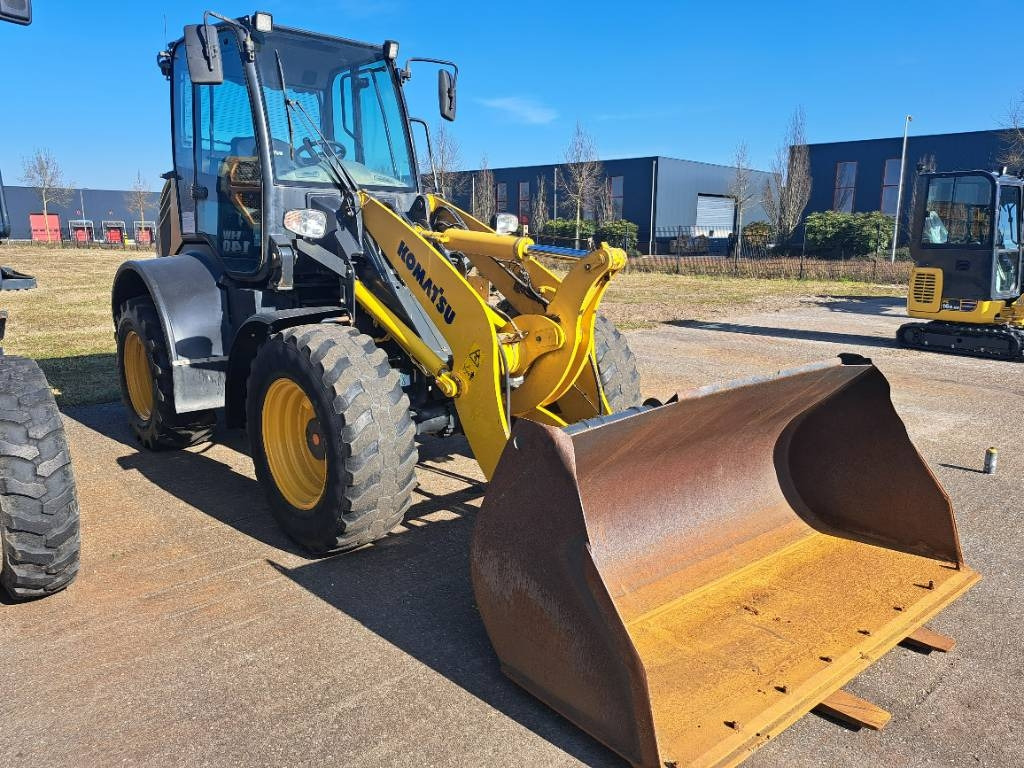 Wheel loader Komatsu WA100-8E0