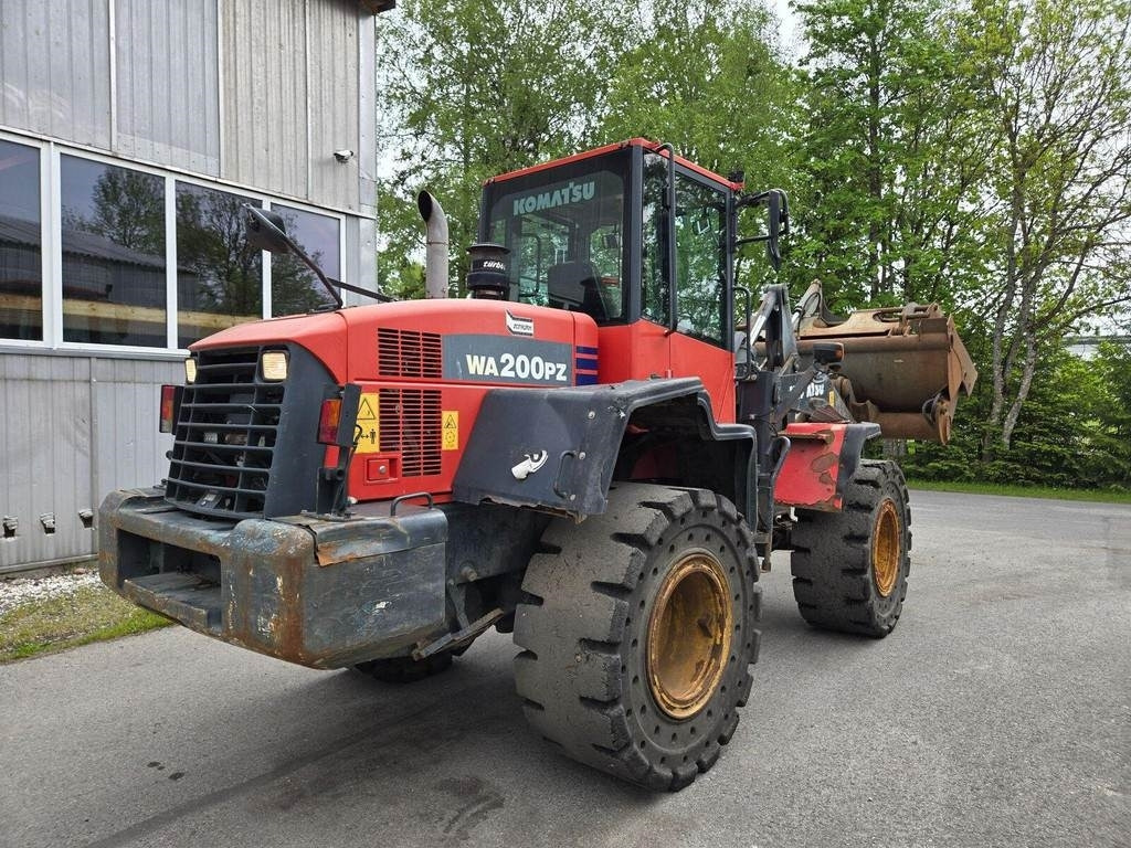 Wheel loader Komatsu WA200PZ-6