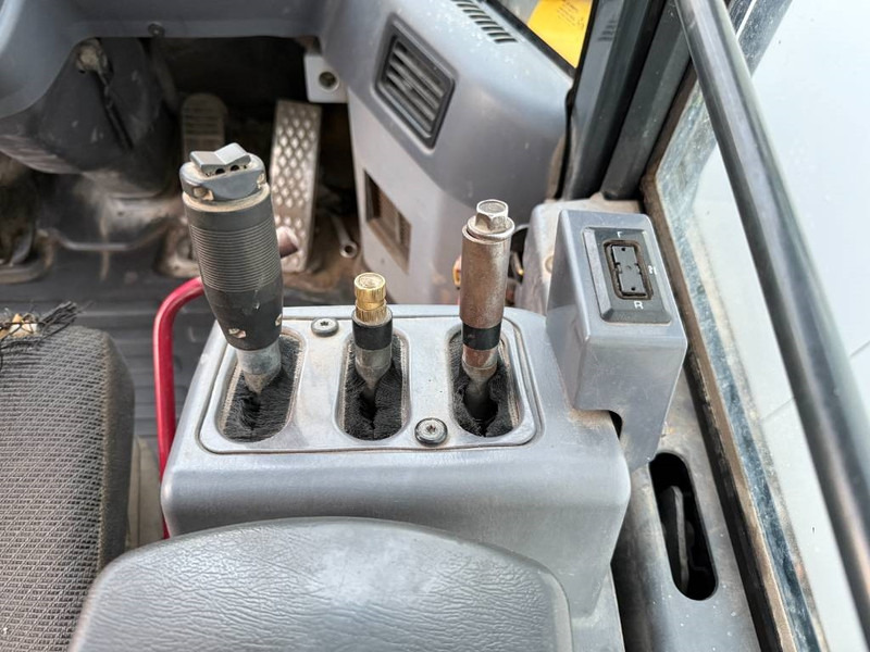 Wheel loader Komatsu WA250-5 - Dutch Machine / 3rd Function