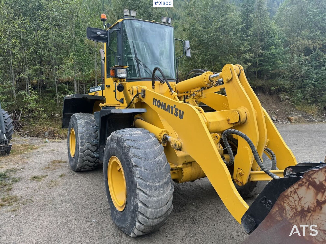 Wheel loader Komatsu WA320-3H