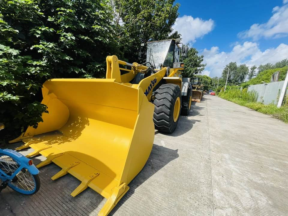 Wheel loader Komatsu WA320-8