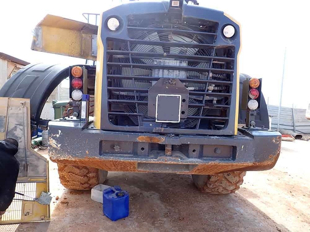 Wheel loader Komatsu WA380-8