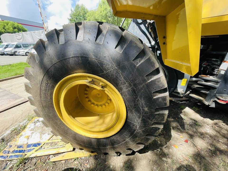 Wheel loader Komatsu WA380-8