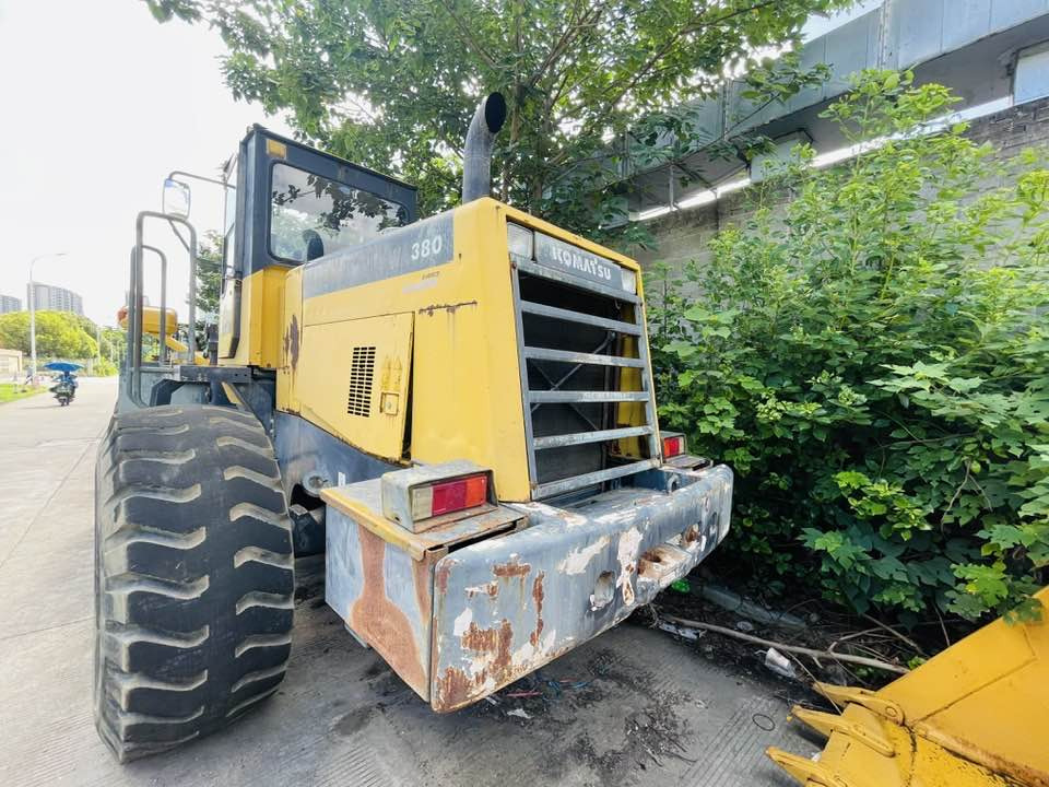 Wheel loader Komatsu WA380-8